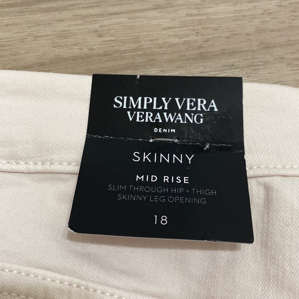 Brand New Simply Vera Wang Power Stretch Denim - Picture 9 of 10